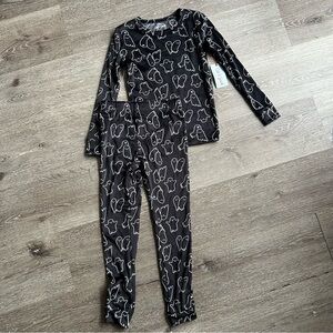 NWT Kids 6 Soft Warm Fuzzy Black White Ghost Halloween Long Sleeve Pajama Set